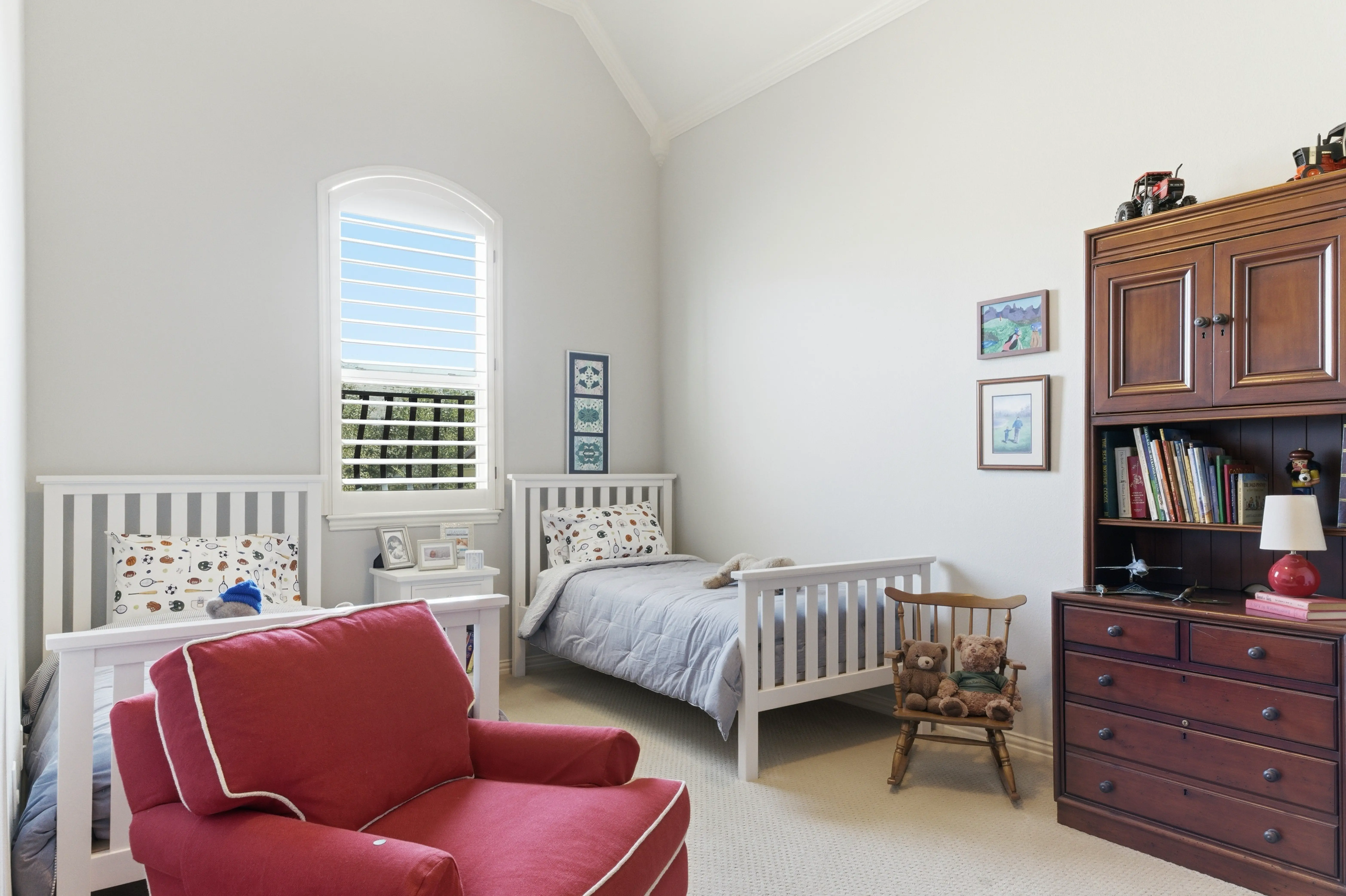 Third bedroom with flexible layout and dual closets